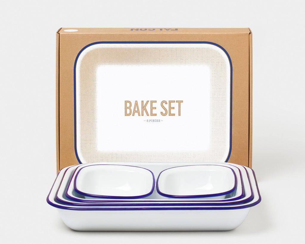 Bake Set (White with Blue Rim)
